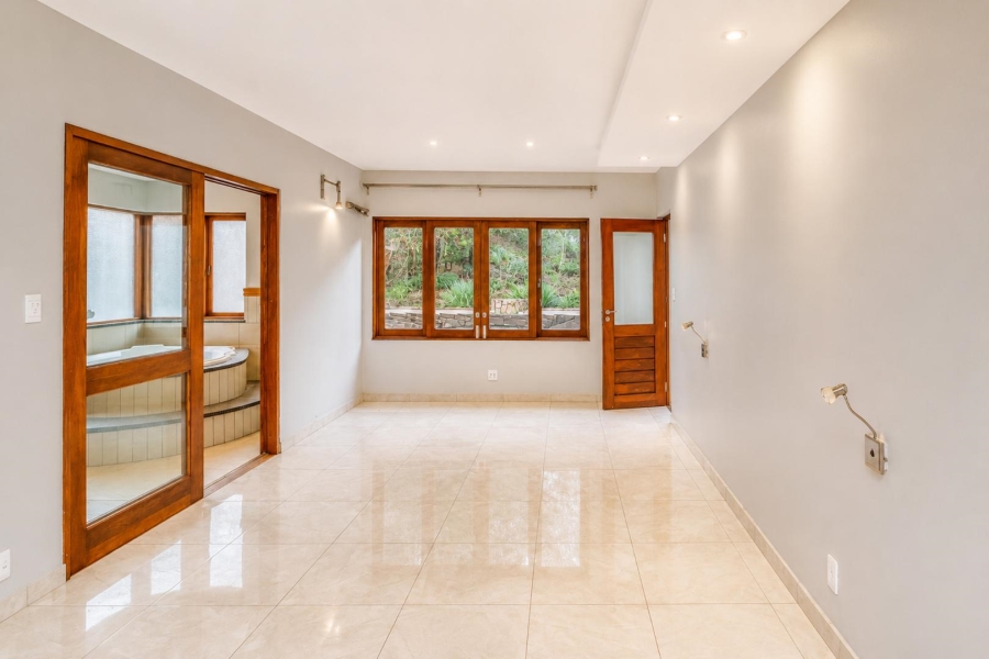 5 Bedroom Property for Sale in Xanadu Eco Park North West